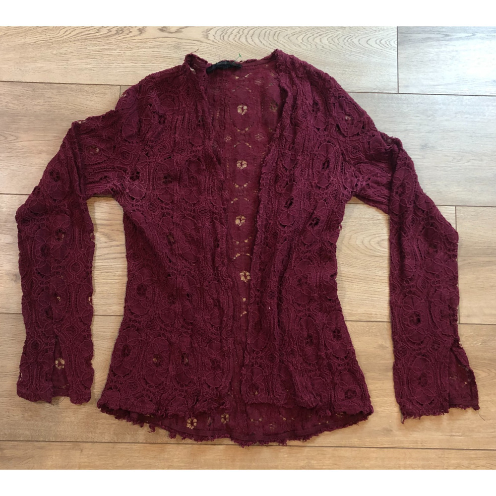 BKE Boutique‎ Women’s Red Crochet Cardigan Whimsy Garden Cottage Measures Small